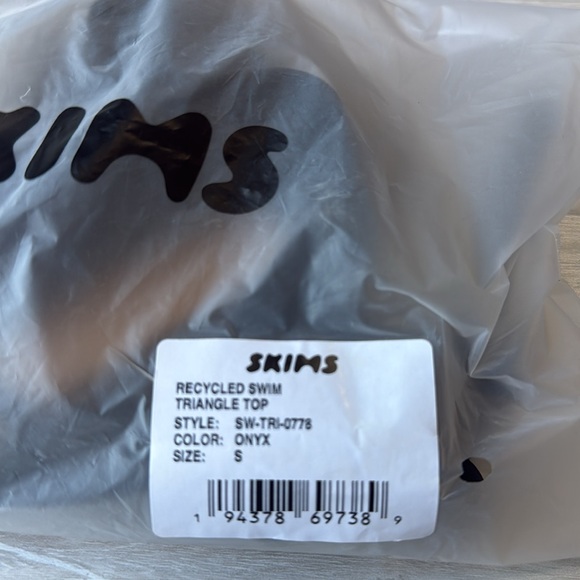 SKIMS Women's Triangle Swim Top Small Blsck NWT in packaging - Picture 6 of 6